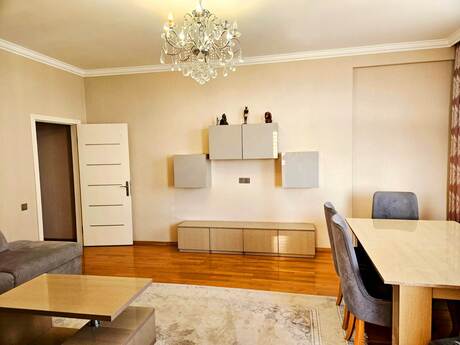 3 otaqlı yeni tikili - Elmlər Akademiyası m. - 110 m²