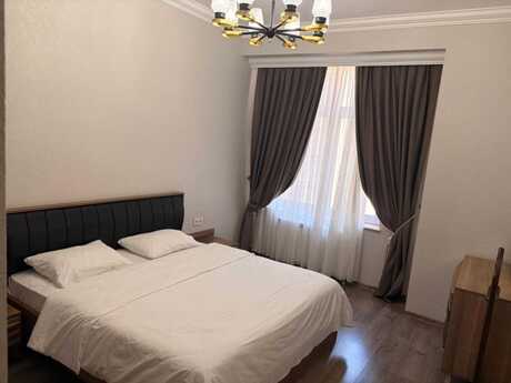 Kirayə 4 otaqlı mənzil, 220 m², Ağ şəhər: 2 500 ₼/ay 5