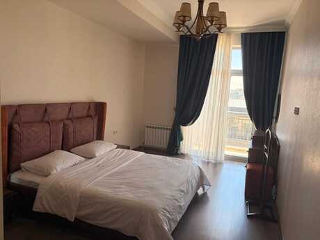 Kirayə 4 otaqlı mənzil, 220 m², Ağ şəhər: 2 500 ₼/ay 4