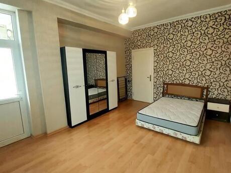 Elan №6359146 - Bakı, Şah İsmayıl Xətai m., 3 otaqlı, 90 m², 16/18 mərtəbə