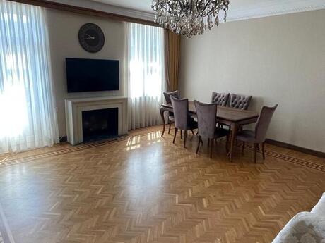 Elan №6359107 - Bakı, İçəri Şəhər m., 3 otaqlı, 100 m², 4/5 mərtəbə