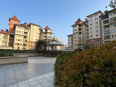 6 otaqlı mənzil, 540 m², Roseville Residence: 1 849 000 ₼ 3