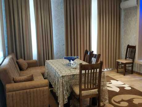 3-комн. новостройка - м. Низами - 80 м²