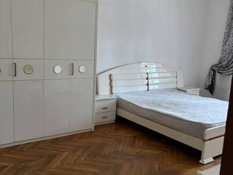 Elan №6359557 - Bakı, Nərimanov r., 3 otaqlı, 120 m², 2/5 mərtəbə