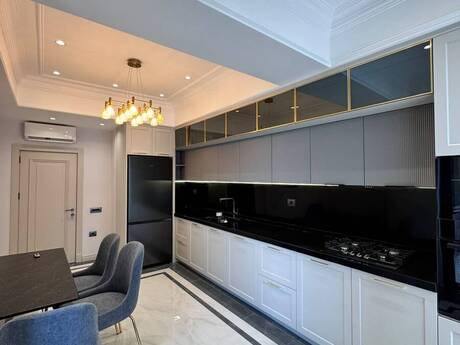 3 otaqlı mənzil, 115 m², 28 May: 585 000 ₼ 4