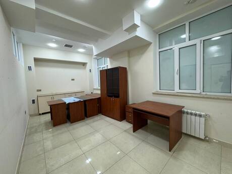 7 otaqlı ofis - Nərimanov r. - 180 m²