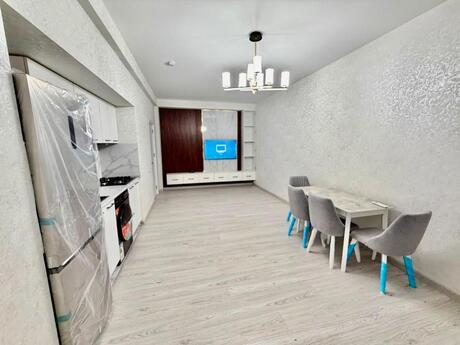 3-комн. новостройка - м. 20 января - 90 м²
