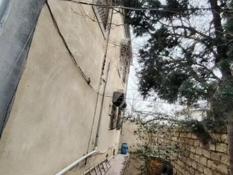 Bakıxanovda 6 otaqlı həyət evi satılır, 324 m², 400 000 AZN, şəkil 2 / 8