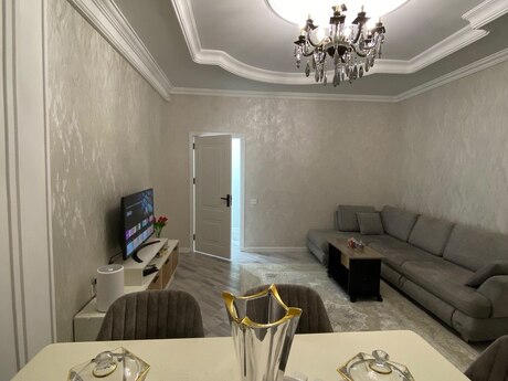 2-комн. новостройка - м. Ахмедлы - 60 м²
