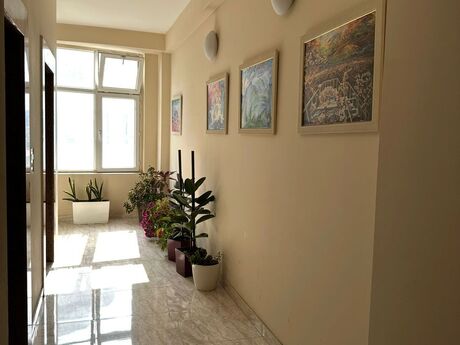 4 otaqlı köhnə tikili - 28 May m. - 200 m²
