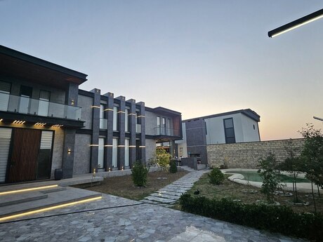 6 otaqlı həyət evi, 300 m², Sea Breeze: 640 000 ₼ 4
