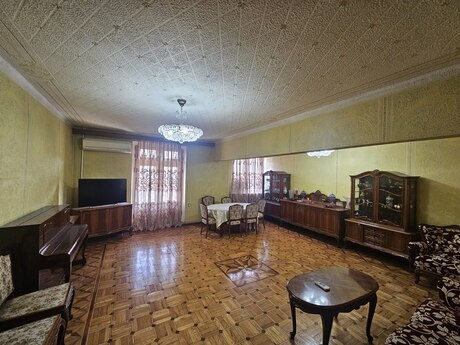 4-room apartment, 145 m², 28 May: 406 000 ₼ 5