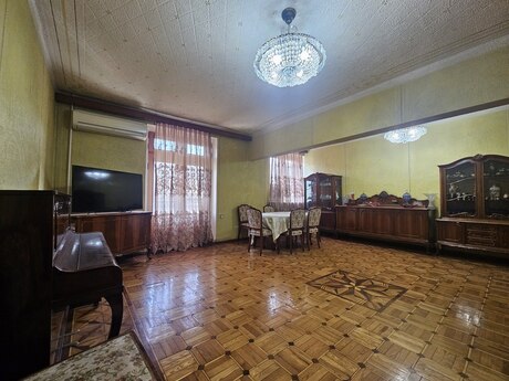 4-room apartment, 145 m², 28 May: 406 000 ₼ 2
