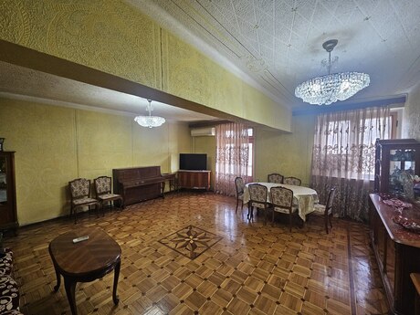 4-room apartment, 145 m², 28 May: 406 000 ₼ 3