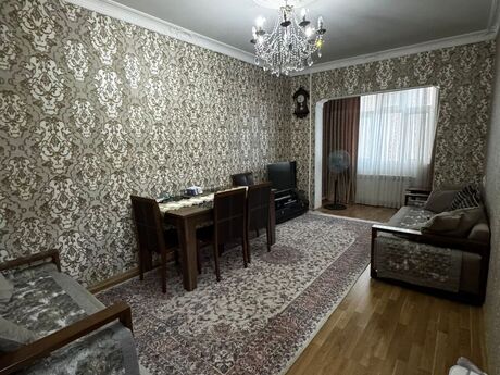 3 otaqlı köhnə tikili - Azadlıq Prospekti m. - 85 m²