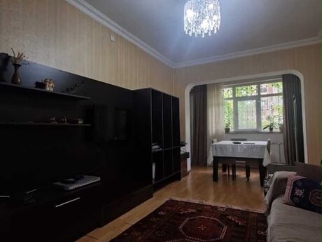 3 otaqlı köhnə tikili - Nəsimi m. - 85 m²