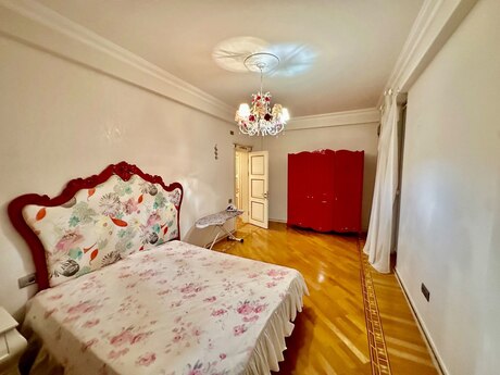 4-комн. новостройка - Насиминский  р. - 210 м²