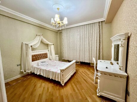 4-комн. новостройка - Насиминский  р. - 210 м²