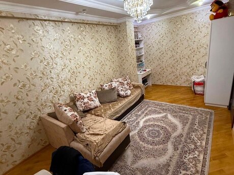 Объявление №6360471 - Баку, пос. Бакиханова, 2-комн., 60 м², 3/12 этаж