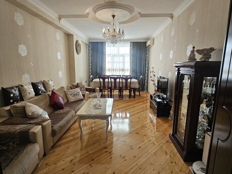 3 otaqlı mənzil, 125 m², Azadlıq Prospekti: 329 000 ₼ 2