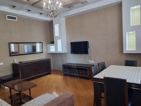 Kirayə 3 otaqlı mənzil, 120 m², Nizami: 1 000 ₼/ay 3