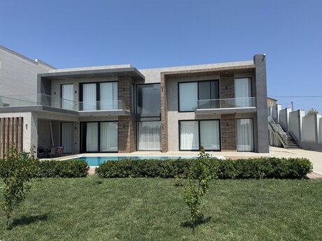 7 otaqlı həyət evi/bağ evi - Mərdəkan q. - 460 m²
