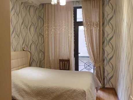 2-room apartment for rent, 78 m², İçəri Şəhər: 1 100 ₼/mo 3