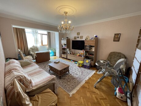 4-room old-build apartment for sale in Memar Əcəmi, 120 m², 229 000 AZN, photo 2 / 12