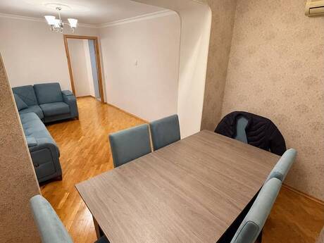 2 otaqlı köhnə tikili - Elmlər Akademiyası m. - 60 m²