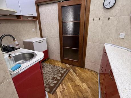 3-room apartment for rent, 101 m², Həzi Aslanov: 800 ₼/mo 4