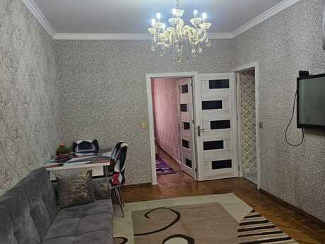 Elan №6361147 - Bakı, Memar Əcəmi m., 2 otaqlı, 45 m², 2/5 mərtəbə