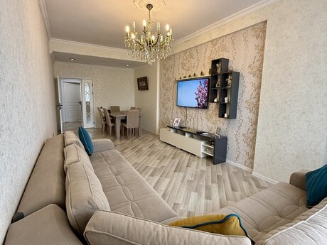 Elan №6361245 - Bakı, İnşaatçılar m., 3 otaqlı, 125 m², 3/12 mərtəbə