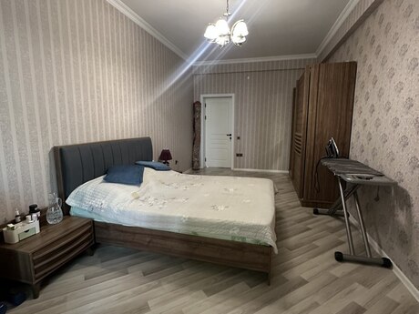 3-комнатная квартира, 135 м², İnşaatçılar: 265 000 ₼ 4