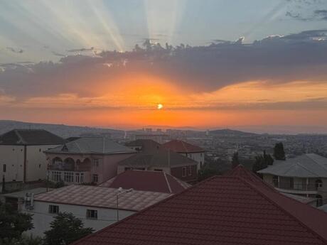 3 otaqlı köhnə tikili - Nəsimi m. - 90 m²