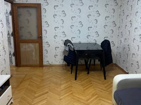 2-комн. вторичка - м. Кара Караев - 60 м²