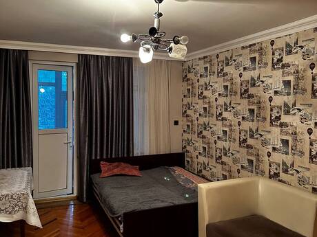 Elan №6361653 - Bakı, İnşaatçılar m., 3 otaqlı, 80 m², 3/5 mərtəbə