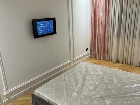 Gənclikdə 2 otaqlı yeni tikili mənzil kirayə verilir, 77 m², 1 300 AZN/ay, şəkil 4 / 12
