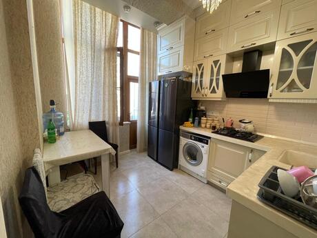 2-room apartment, 80 m², Elmlər Akademiyası: 275 000 ₼ 3