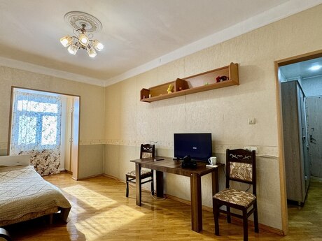 Elan №6361872 - Bakı, Xalqlar Dostluğu m., 1 otaqlı, 45 m², 5/10 mərtəbə