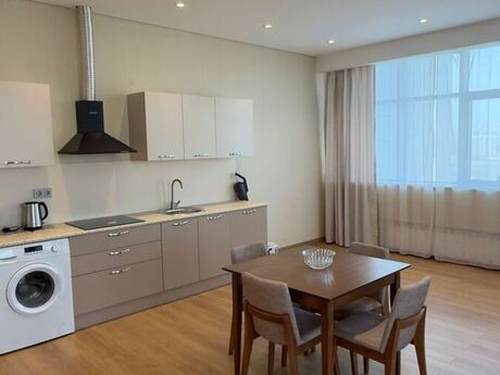 4 otaqlı yeni tikili - Şah İsmayıl Xətai m. - 210 m²