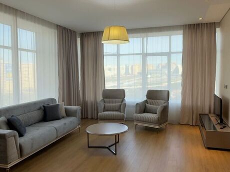 4 otaqlı yeni tikili - Şah İsmayıl Xətai m. - 210 m²