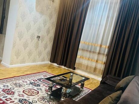 Elan №6362015 - Bakı, 28 May m., 2 otaqlı, 78 m², 4/7 mərtəbə