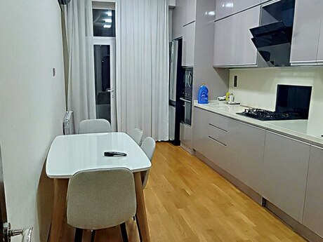 Elan №6362079 - Bakı, Yasamal q., 3 otaqlı, 80 m², 5/12 mərtəbə