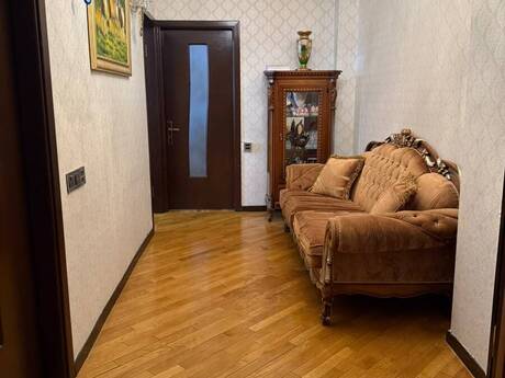 3 otaqlı mənzil, 95 m², Neftçilər: 230 000 ₼ 5