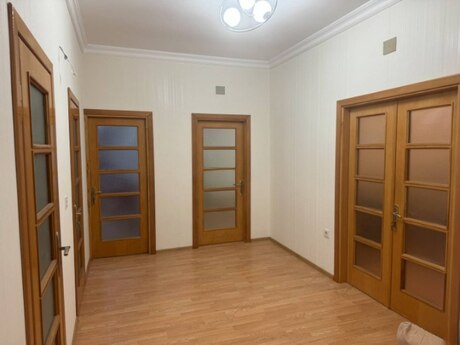 3-room apartment, 145 m², Nizami: 350 000 ₼ 3