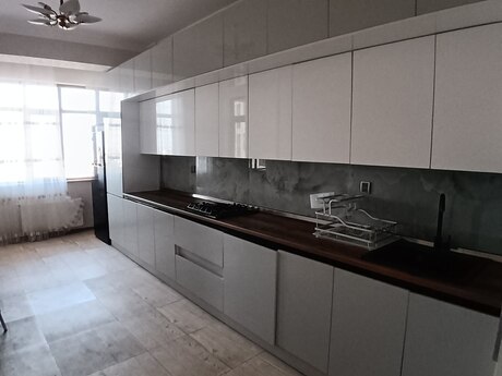 Elan №6362175 - Bakı, Bayıl q., 3 otaqlı, 140 m², 4/17 mərtəbə