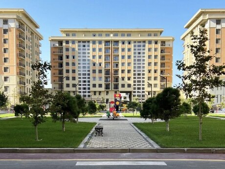 Квартира на продажу со сниженной ценой в Sumqayıt Bulvarı Levent Yaşayış Kompleksi