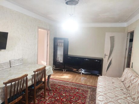 2-комн. вторичка - м. Элмляр Академиясы - 55 м²