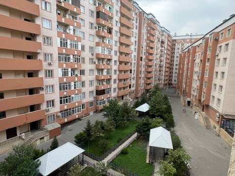 1 otaqlı yeni tikili - Yeni Günəşli q. - 45 m²