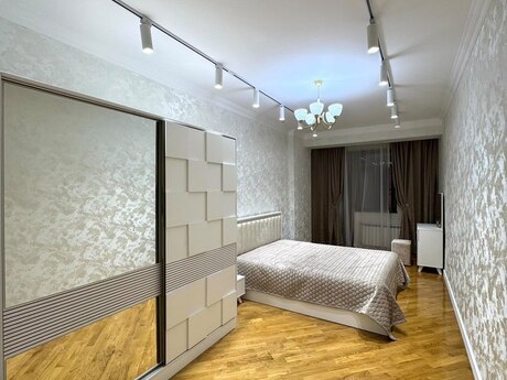 3 otaqlı mənzil, 135 m², 9-cu mikrorayon: 299 000 ₼ 4